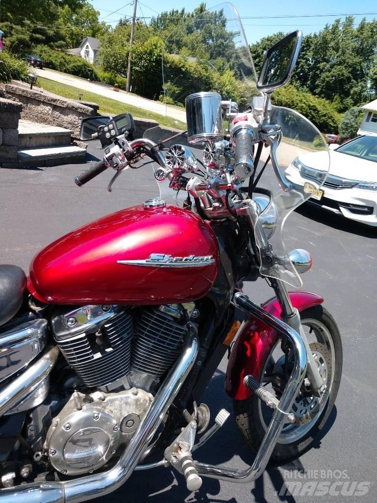 Honda VT1100 Bateaux de travail, barges et pontons