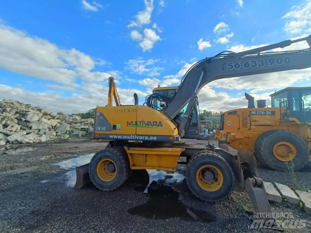 Volvo EW 140 Pelle sur pneus