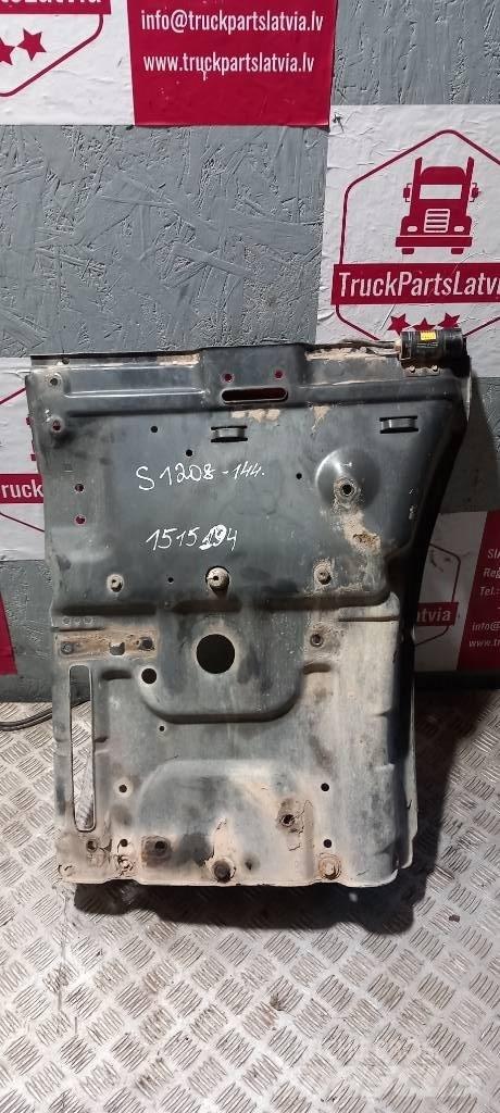 Scania 94 D.   1515194 Cabines