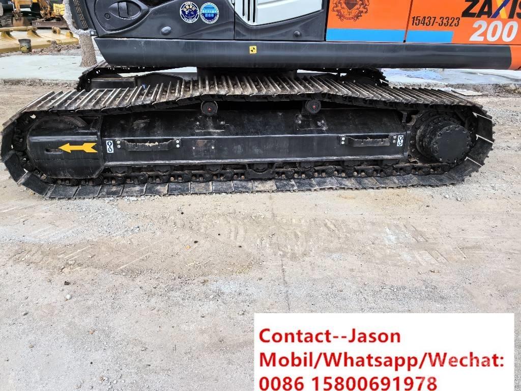 Hitachi ZX 200 Pelle sur chenilles