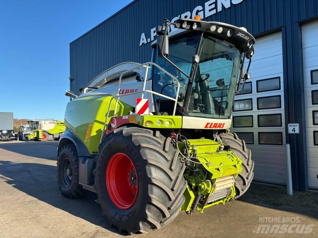 CLAAS Jaguar 960 4WD Ensileuse automotrice