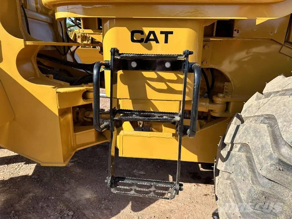 CAT 966H Chargeuse sur pneus