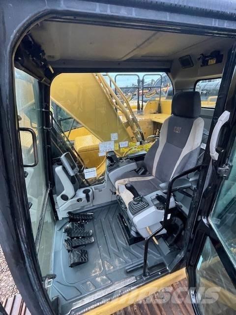 CAT 330FL Pelle sur chenilles