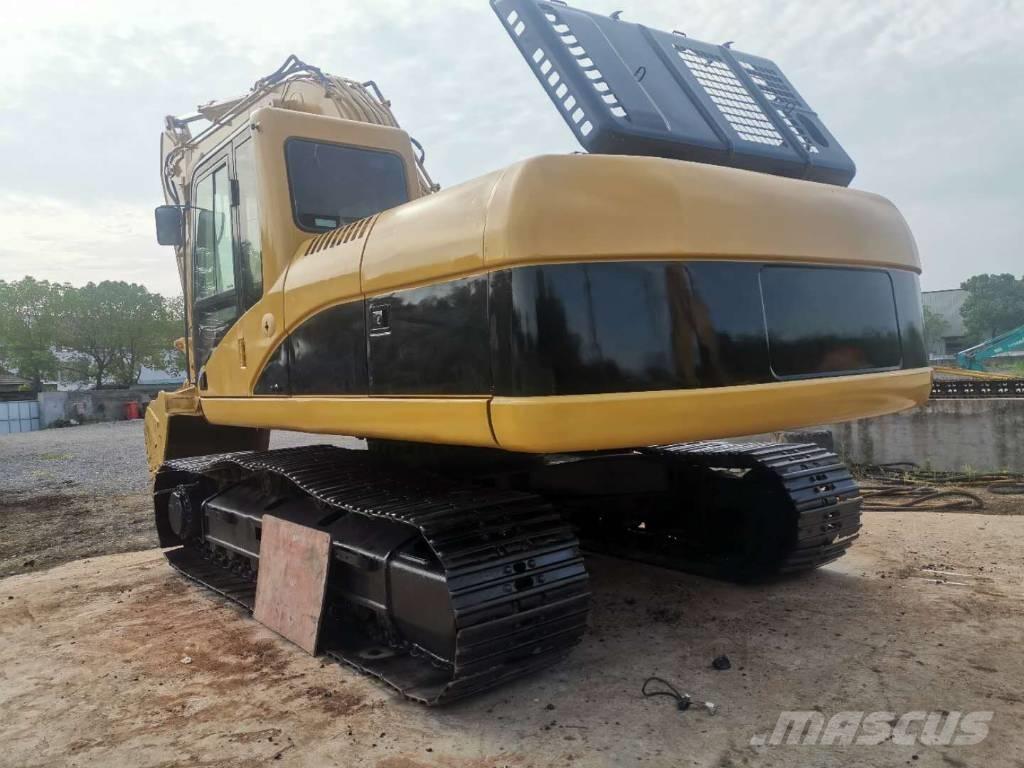 CAT 325C Pelle sur chenilles