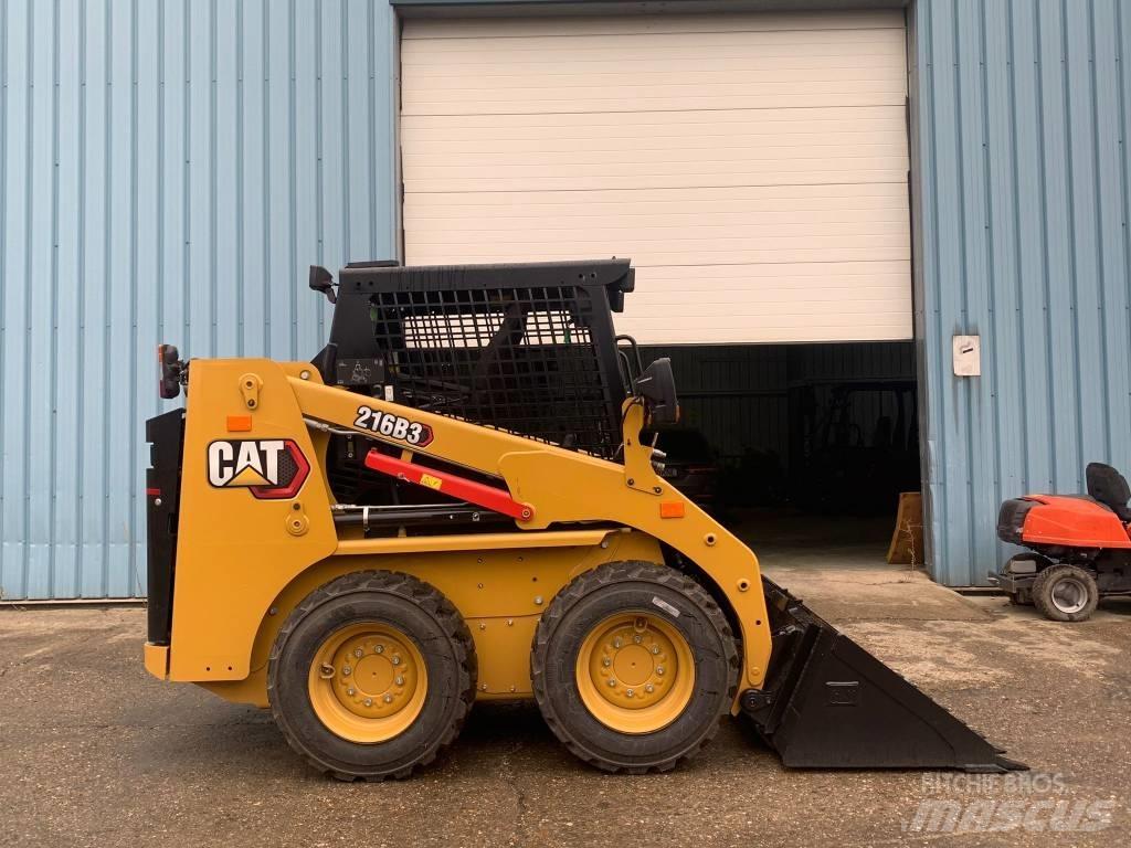 CAT 216 B 3 Mini chargeuse