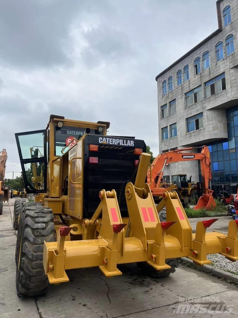 CAT 140 H Niveleuse