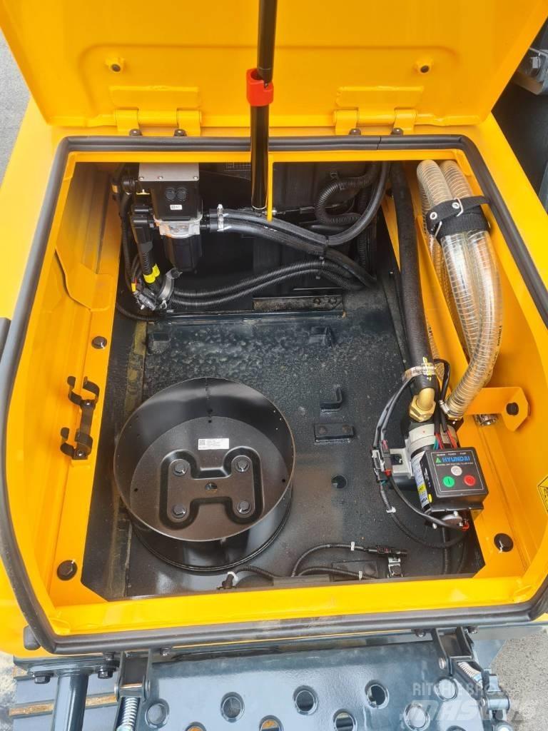 Hyundai HX220AL Pelle sur chenilles