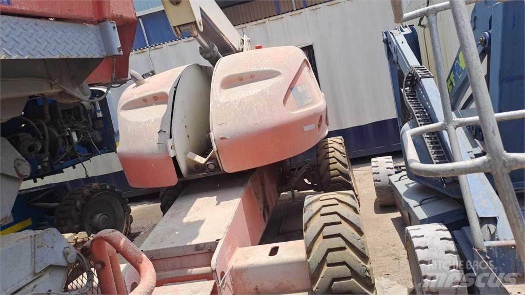 JLG 460SJ Nacelles télescopiques