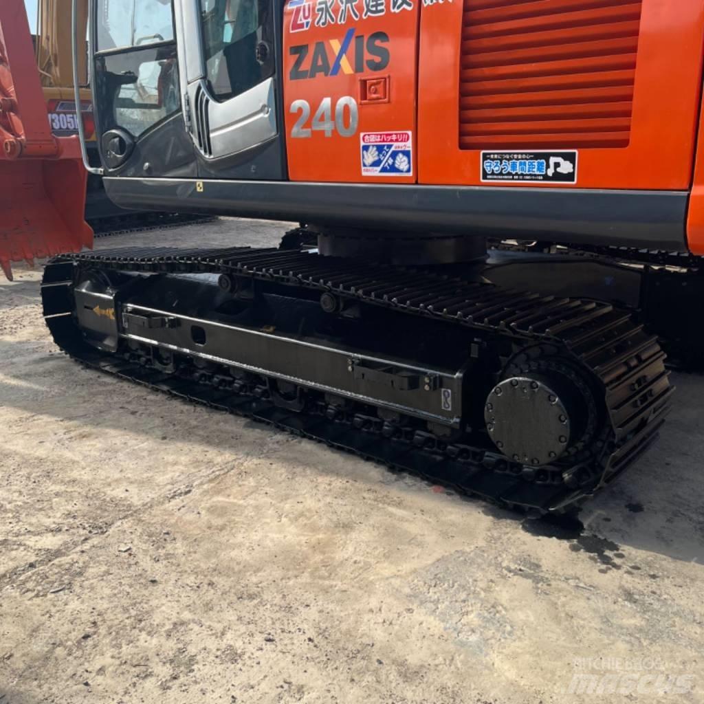 Hitachi ZX 240 Pelle sur chenilles