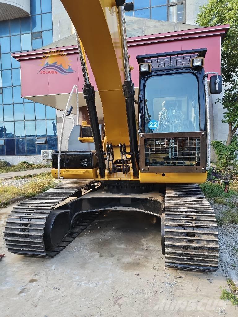 CAT 320D2L Pelle sur chenilles