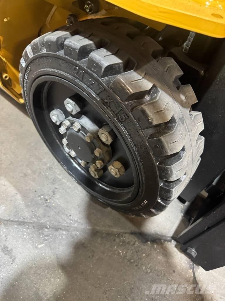 CAT FGC25N Autres Chariots élévateurs