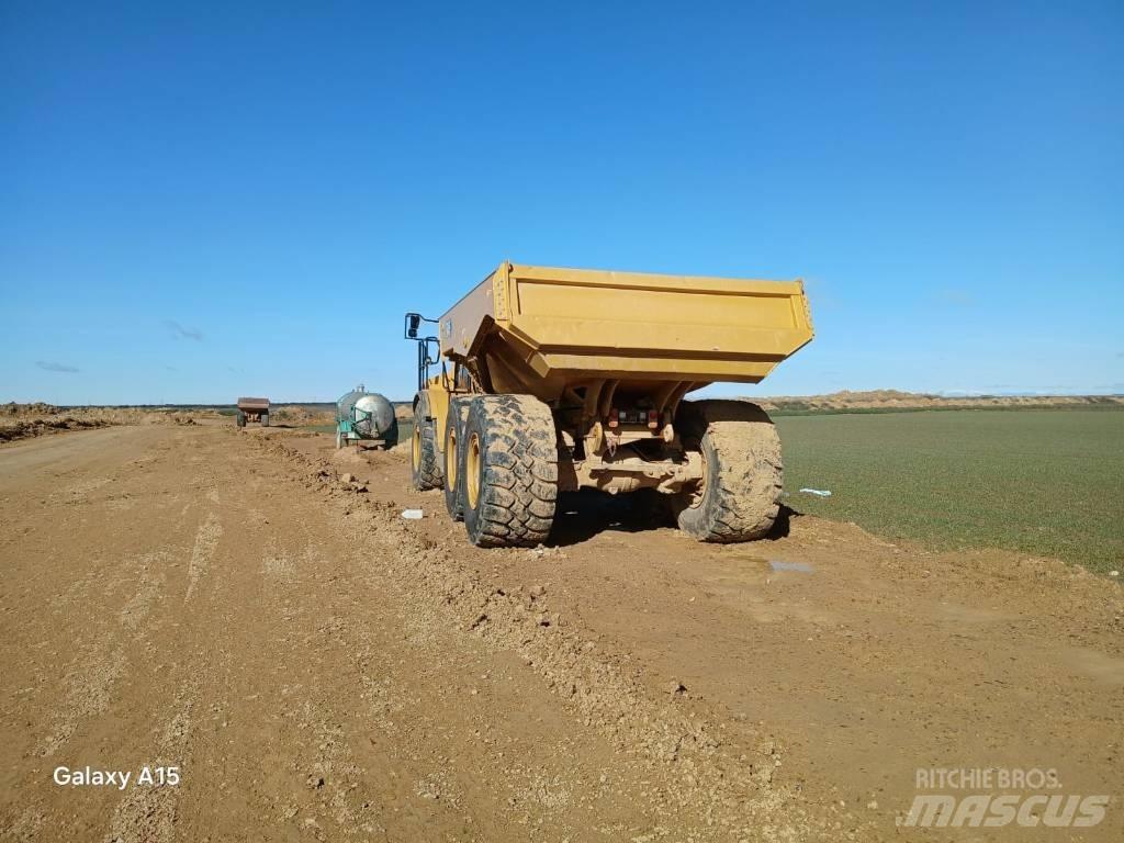 CAT 745 Tombereau articulé