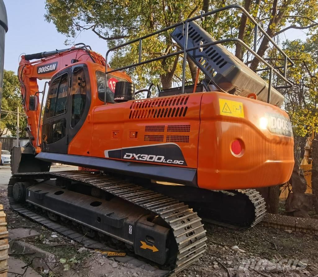 Doosan DX 300 LC Pelle sur chenilles