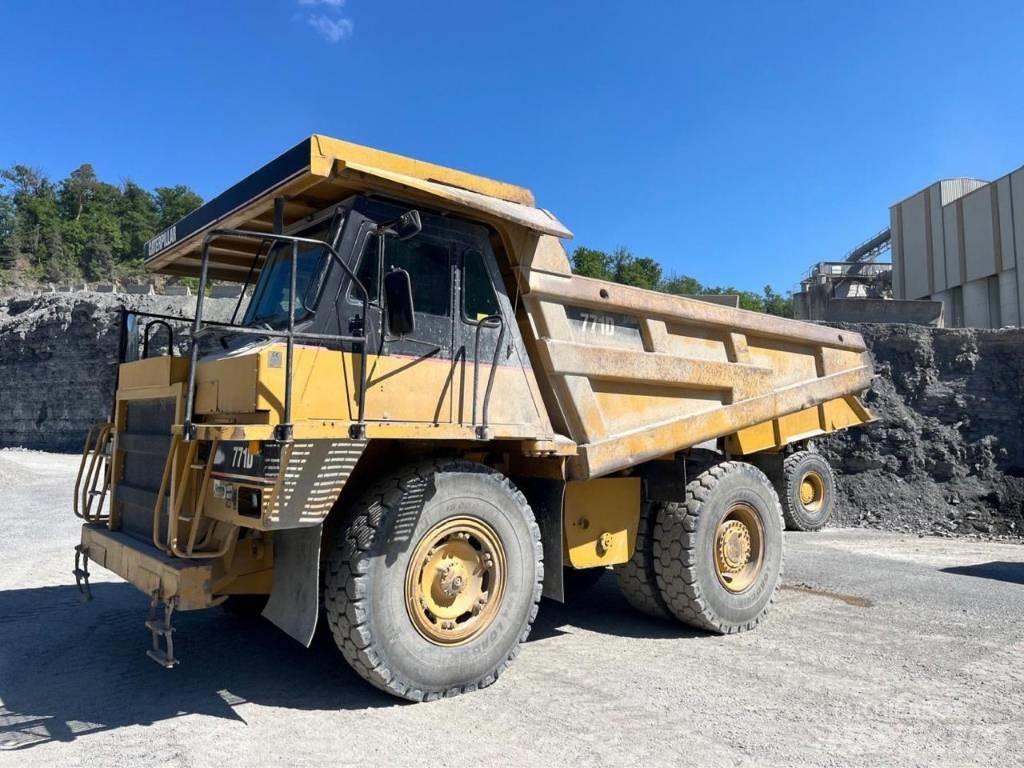 CAT 771D Tombereau rigide