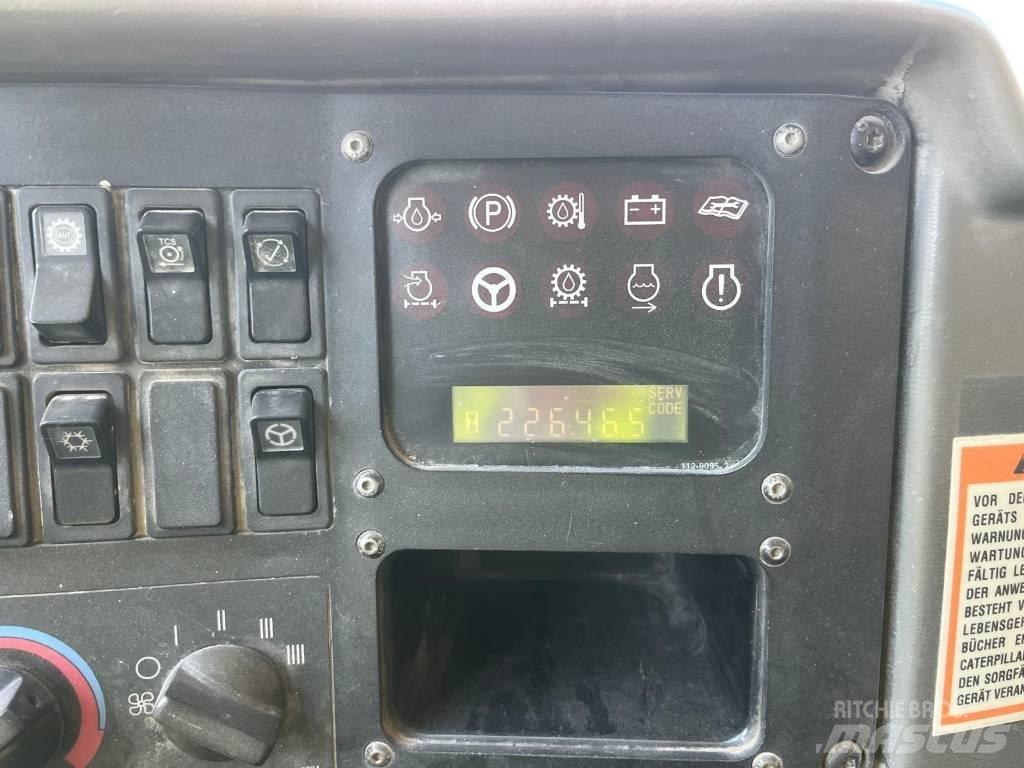 CAT 771D Tombereau rigide