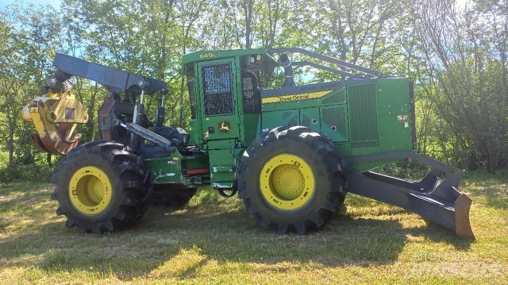 John Deere 648 L-II Débusqueur