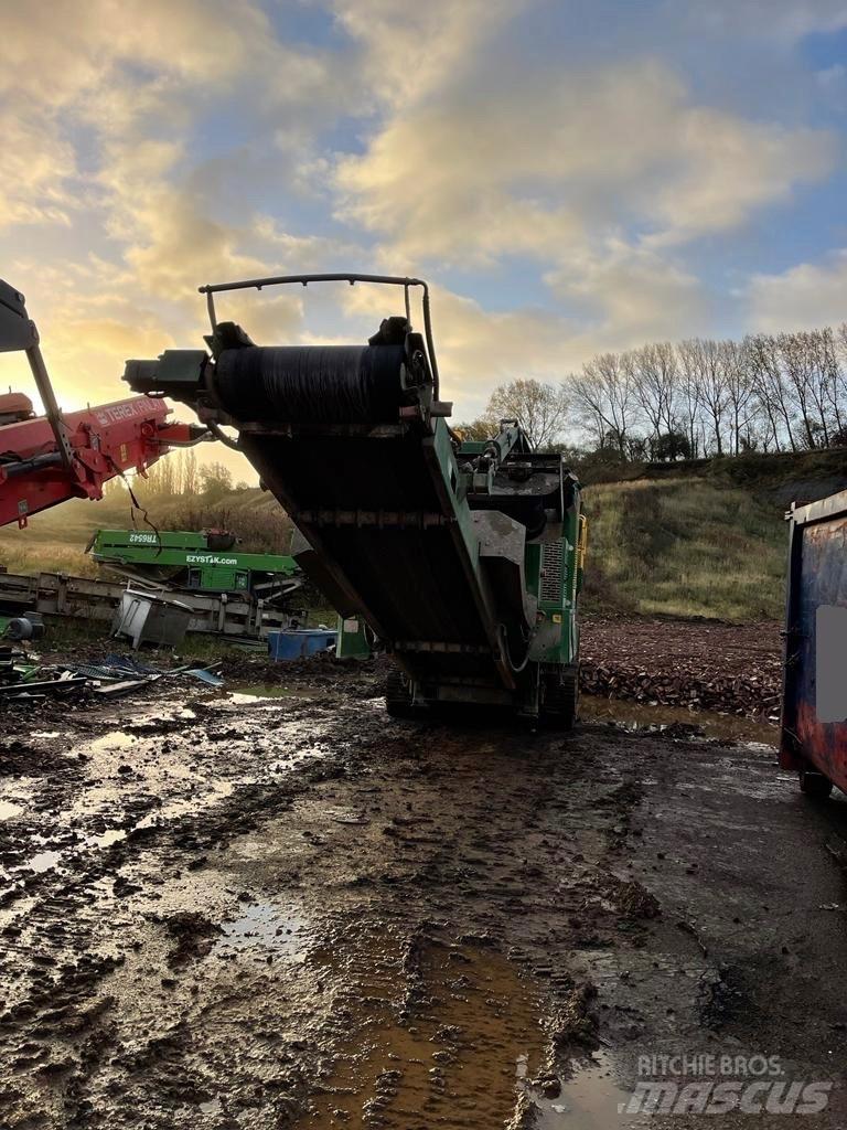 McCloskey J40V2 Concasseur mobile