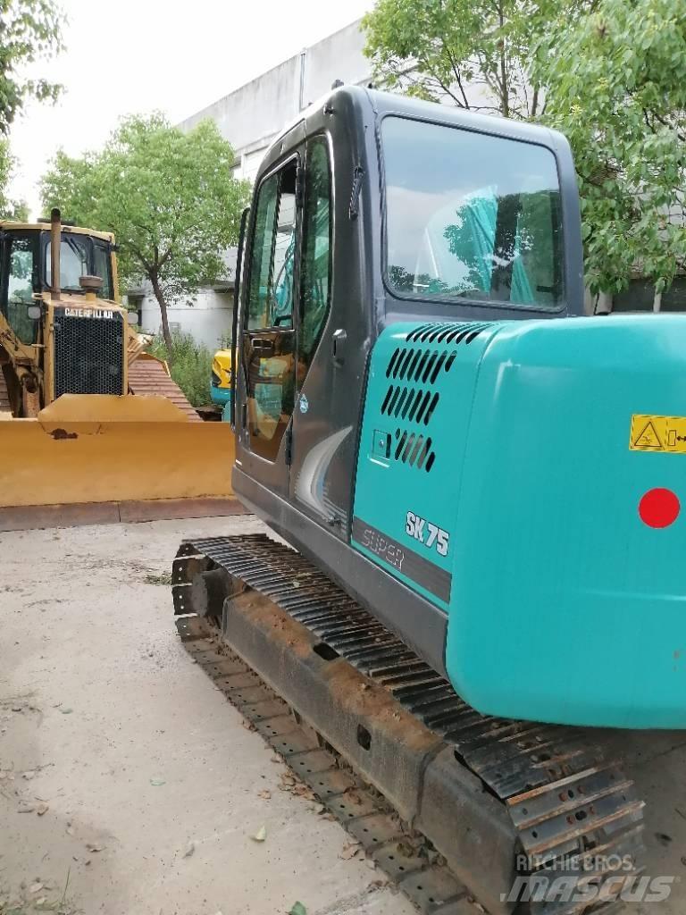 Kobelco SK 75 Pelle sur chenilles