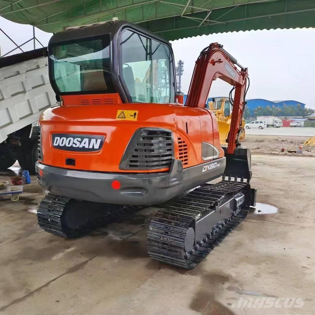 Doosan DX 60 Mini pelle < 7t