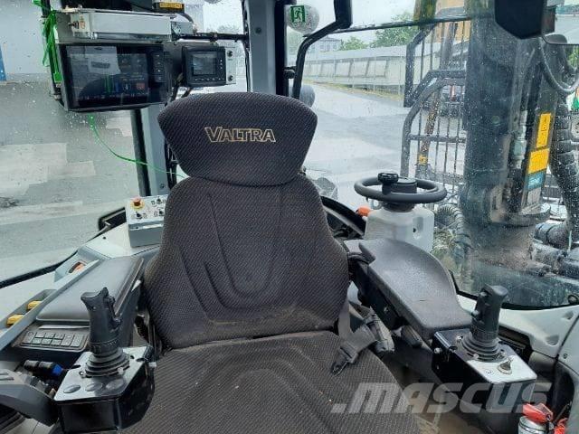 Valtra N153 Tracteurs forestiers