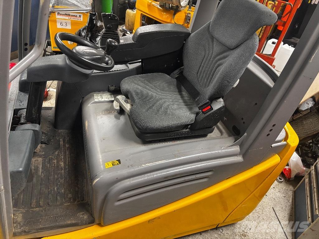 Jungheinrich EFG 216 Chariots élévateurs électriques