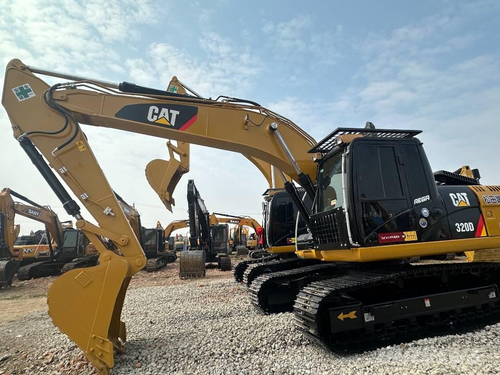 CAT 320 D Pelle sur chenilles