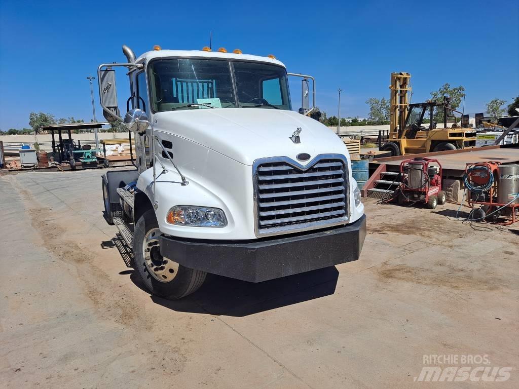 Mack CX612 Tracteur routier