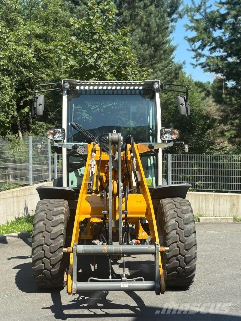 Liebherr L 506 Chargeuse sur pneus