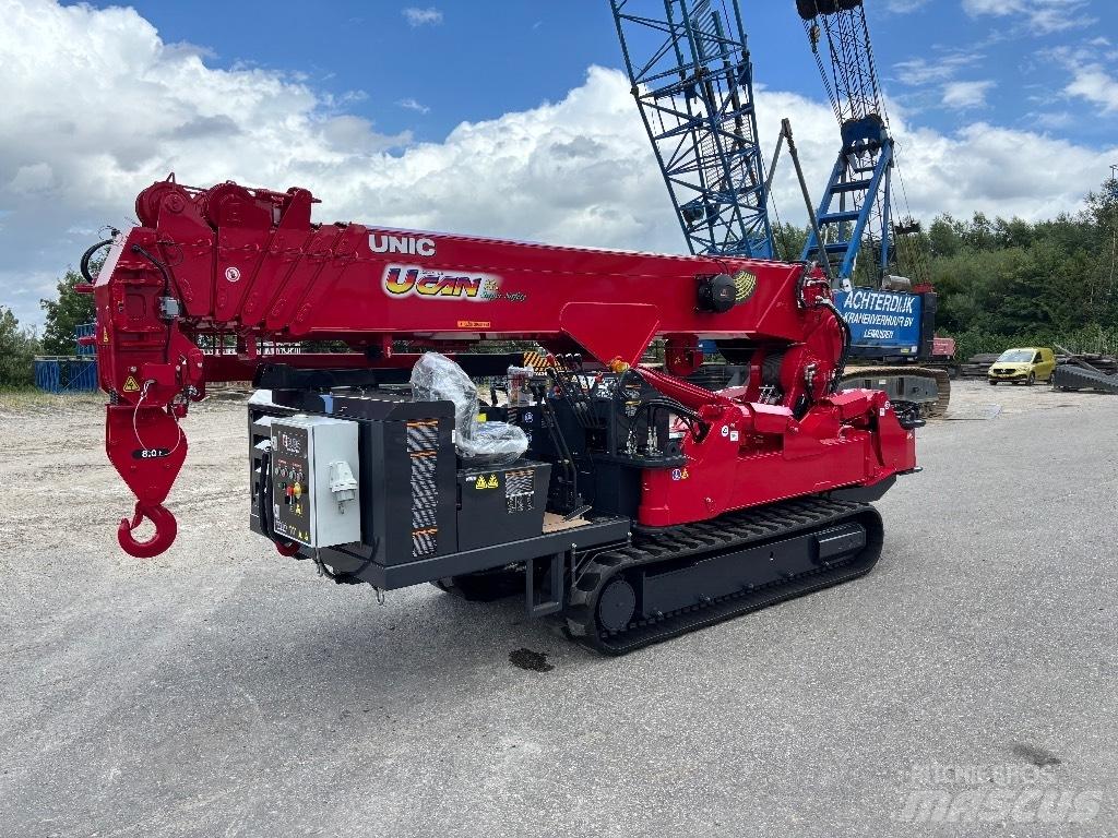 Unic URW 806 Grues mobiles
