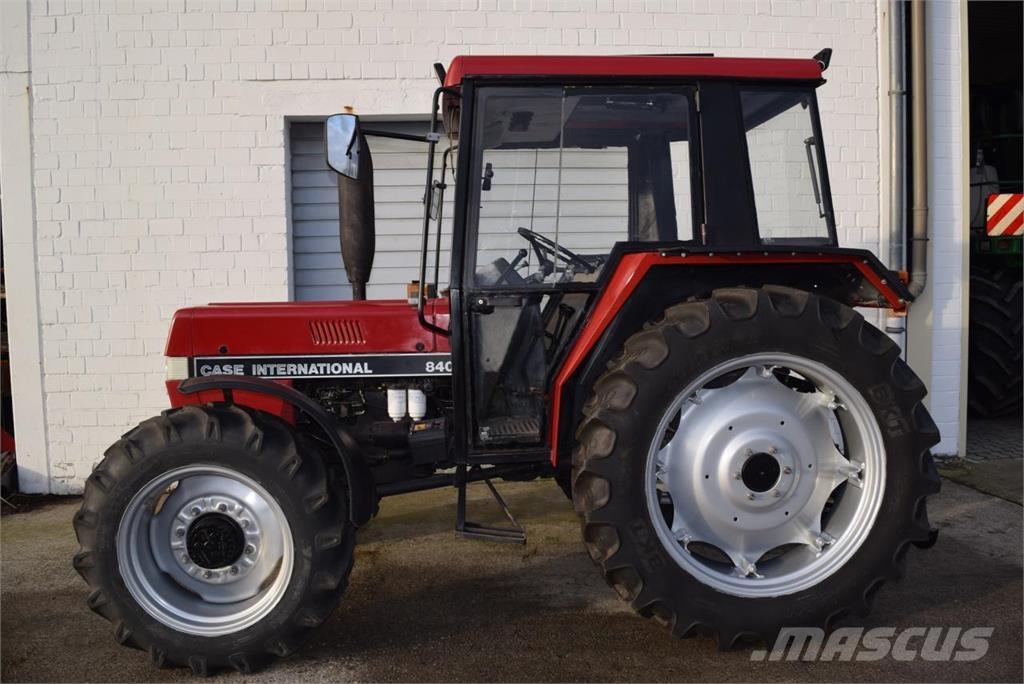 Case IH 840 A/S Tracteur
