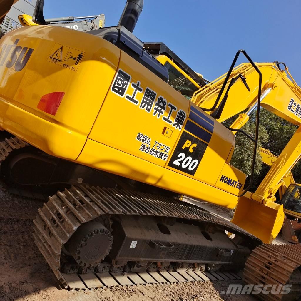 Komatsu PC 200-8 Pelle sur chenilles