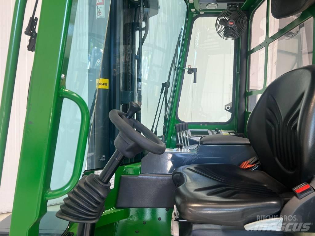 Combilift C4000ET Chariot multidirectionnel