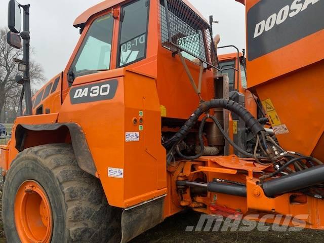 Doosan DA 30 Tombereau articulé