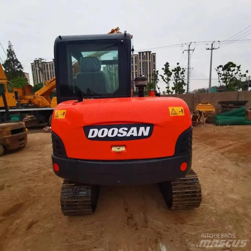 Doosan DH60-7 Pelle sur chenilles