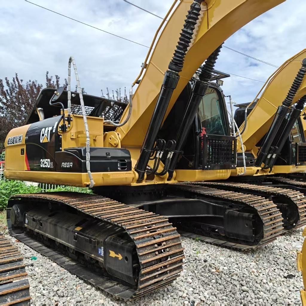CAT 325D Pelle sur chenilles