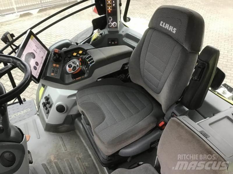 CLAAS AXION 850 Tracteur