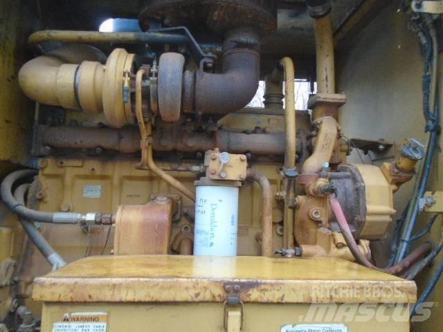 CAT 16G Niveleuse