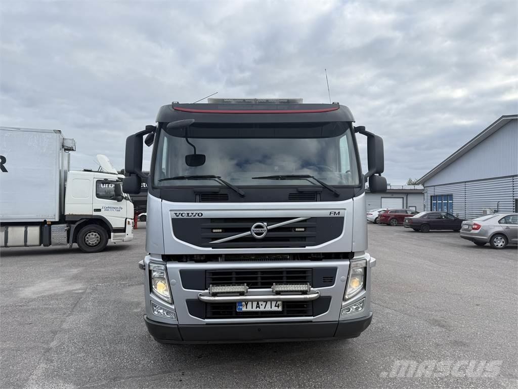 Volvo FM13 8X4 Camion benne