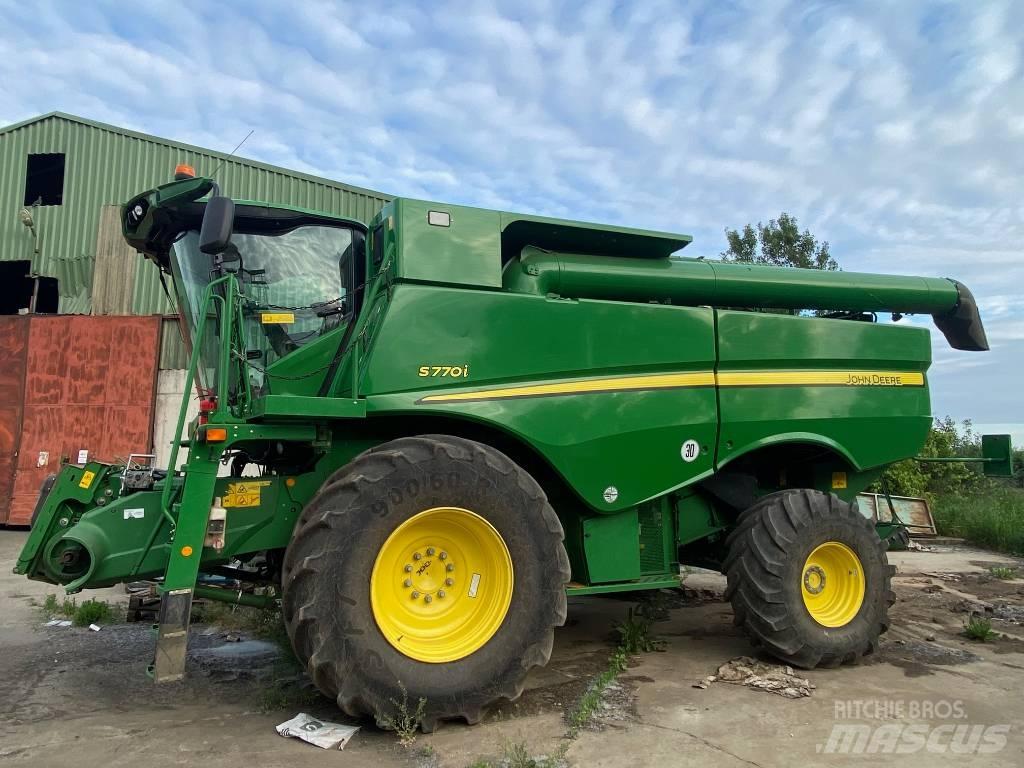John Deere S770 Moissonneuse batteuse