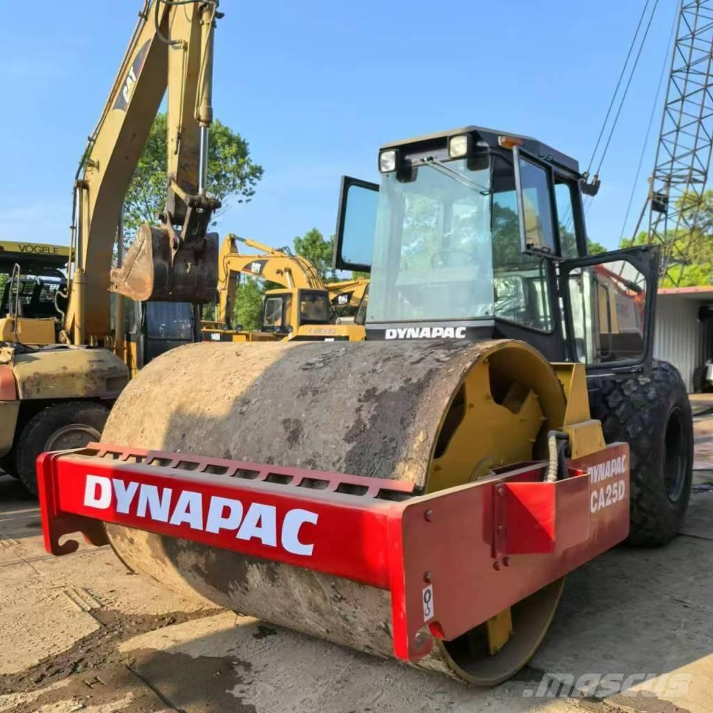 Dynapac CA 25 D Rouleaux monocylindre