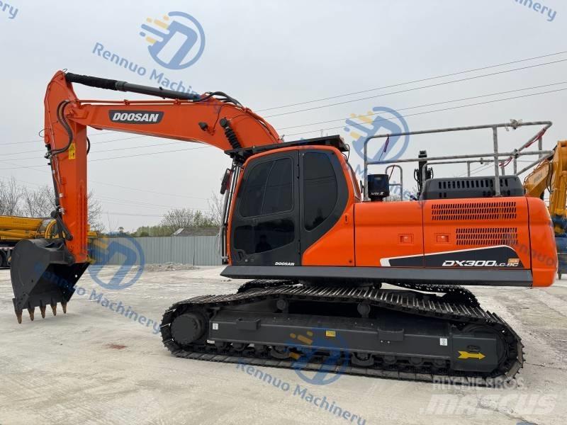 Doosan DX 300 LC-9C Pelle sur chenilles