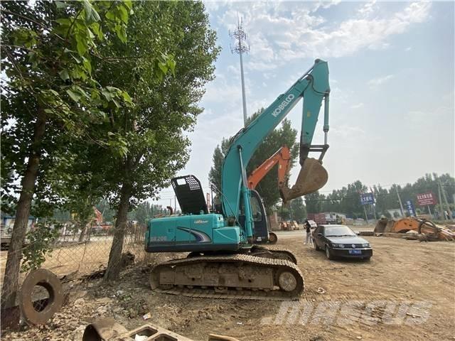 Kobelco SK 200 Pelle sur chenilles