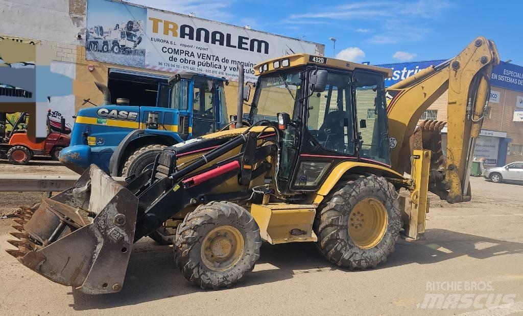 CAT 432 D Tractopelle