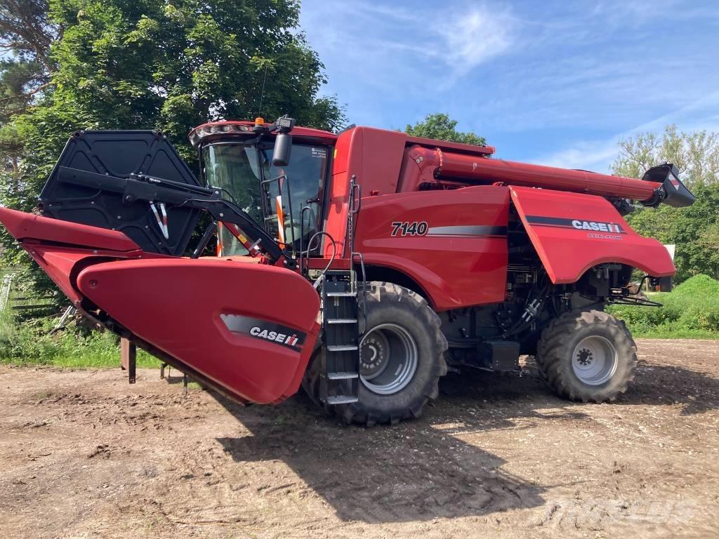 Case IH 7140 Moissonneuse batteuse