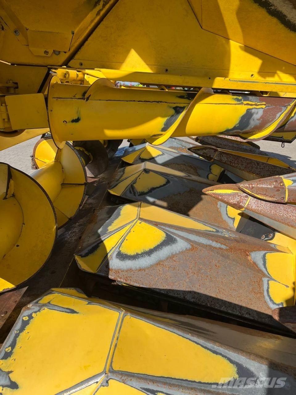 New Holland MF675W Accessoires moissonneuse batteuse