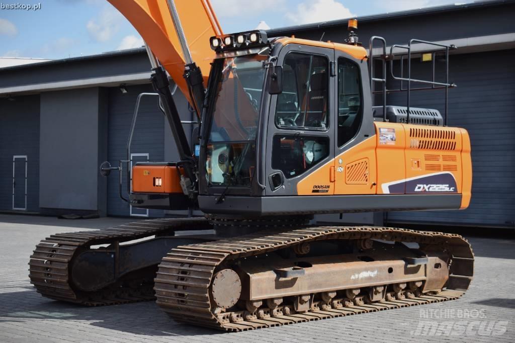 Doosan DX 225 LC-5 Pelle sur chenilles