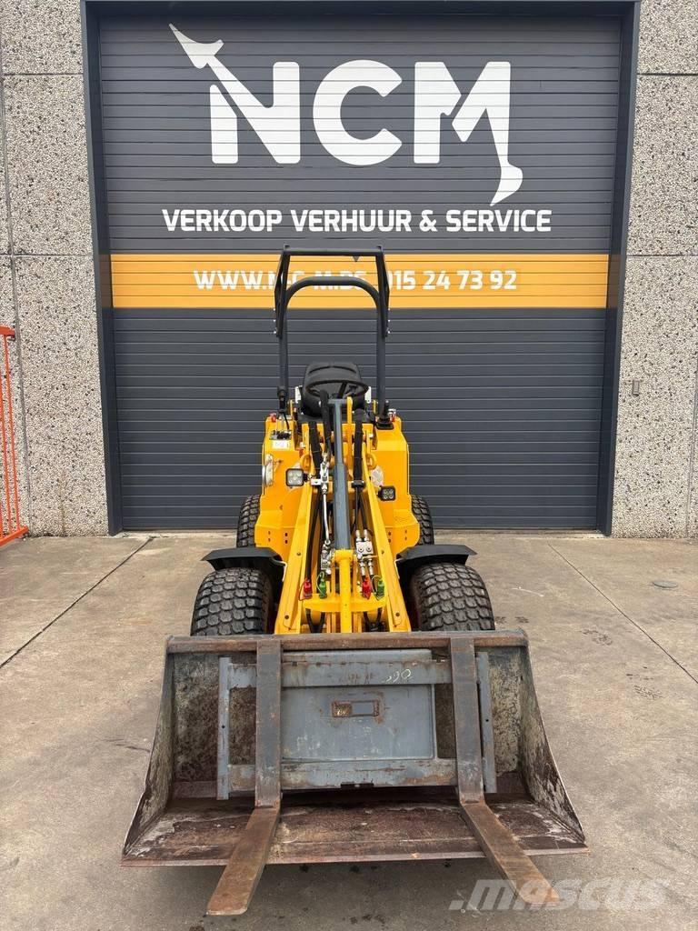 Knikmops KM 130 Chargeuse sur pneus