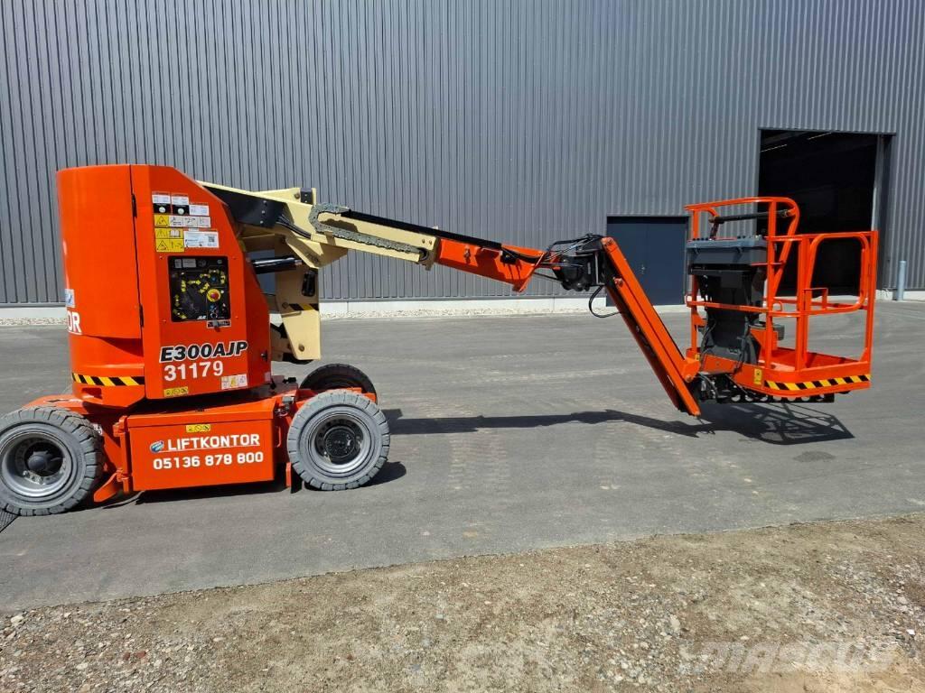 JLG E 300 AJP Nacelles articulées