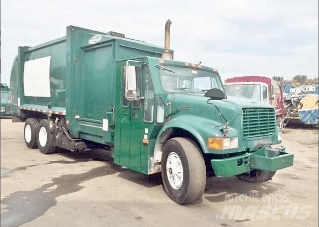 International 4900 Camion poubelle