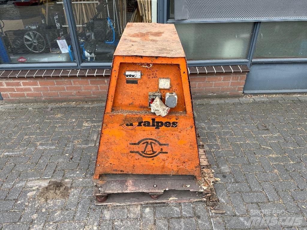 Ralpes Aggregaat Autres équipements pour tracteur